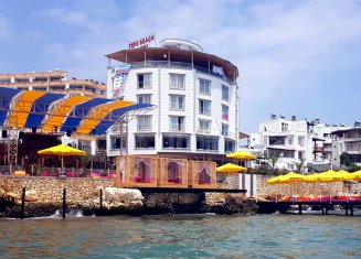 Tepe Beach Hotel & Club