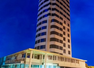 This Grand Mask Otel