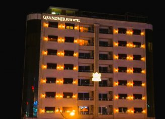 Grandmer Suit Otel