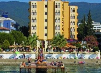 Macellan Beach Hotel