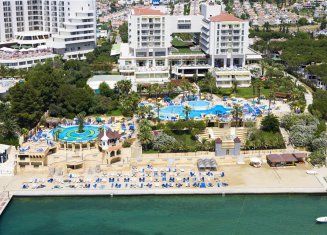 Fantasia Deluxe Kuşadası